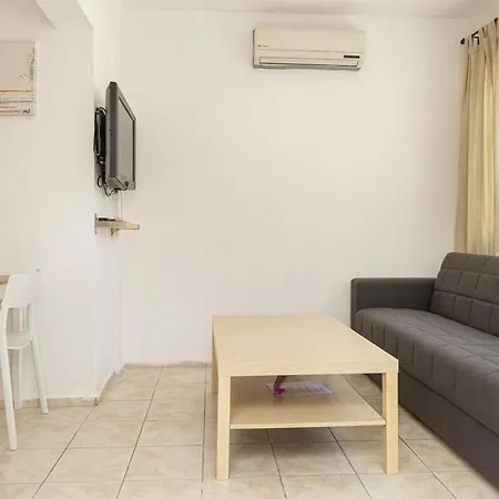 1br Central House Near Shore Apartment
